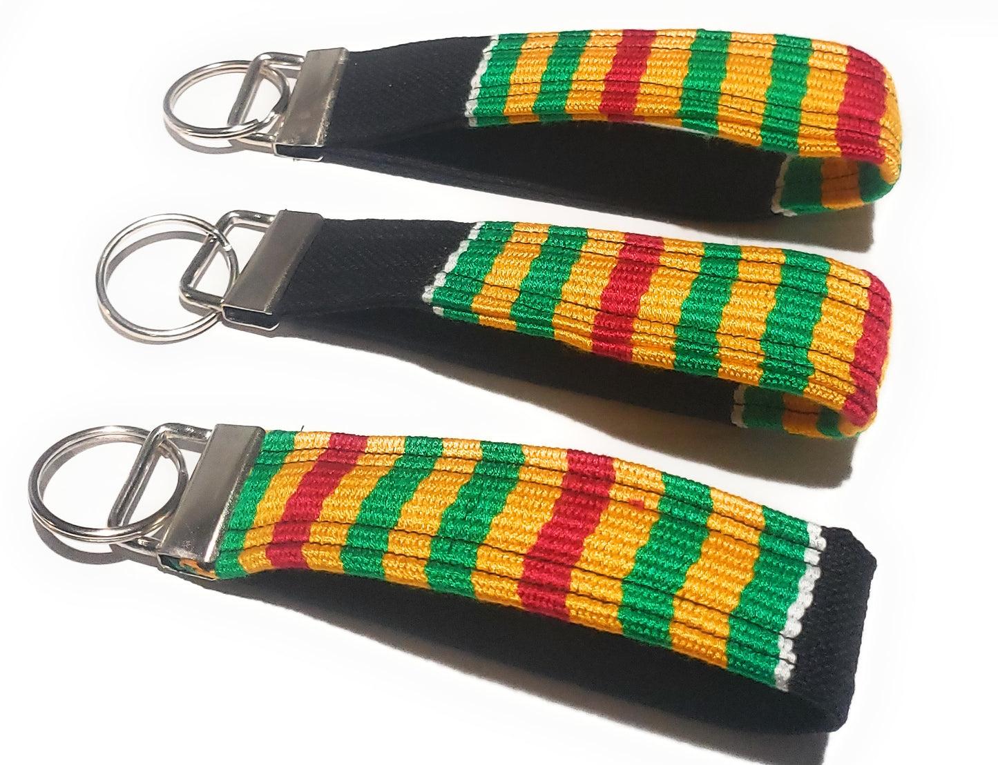 KENTE CLOTH WRISTLET KEY CHAIN - BLACK GREEN GOLD RED